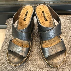 Unlisted metallic silver wedge sandals size 7 1/2